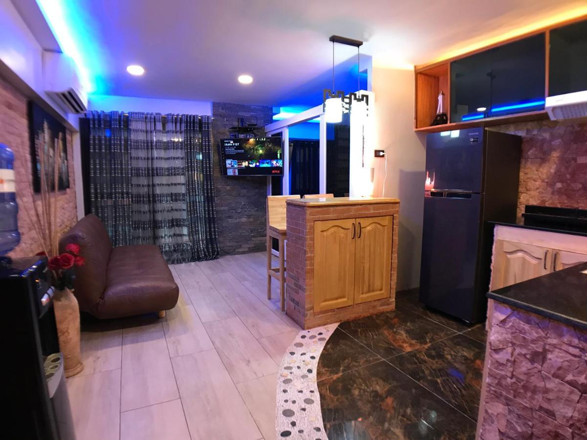 Clockworkorange Luxury Suites With Netflix Lapu-Lapu City Exterior foto