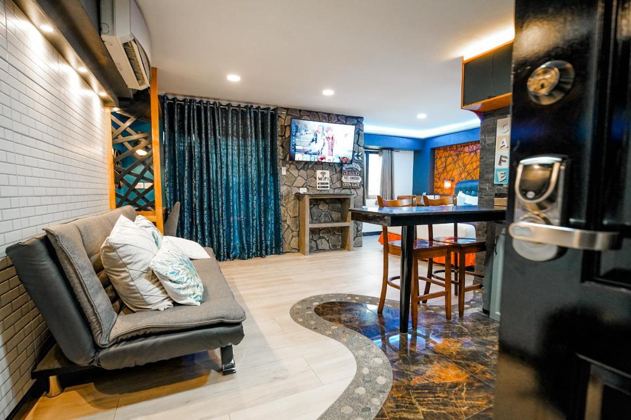 Clockworkorange Luxury Suites With Netflix Lapu-Lapu City Exterior foto