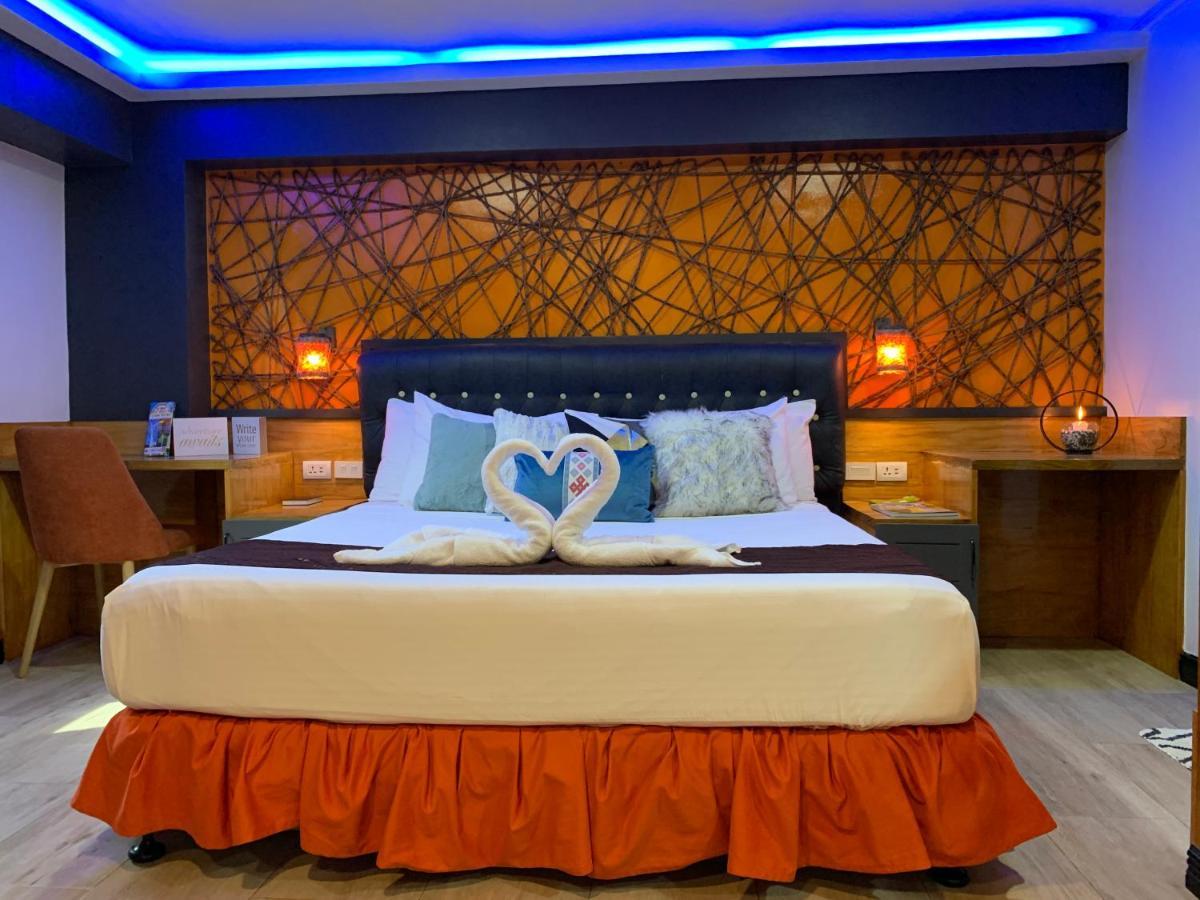 Clockworkorange Luxury Suites With Netflix Lapu-Lapu City Exterior foto