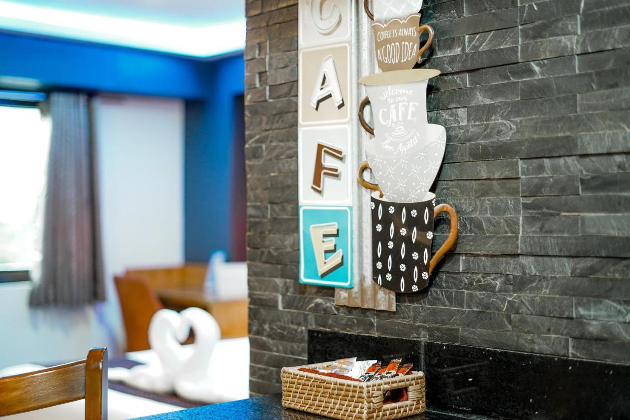 Clockworkorange Luxury Suites With Netflix Lapu-Lapu City Exterior foto