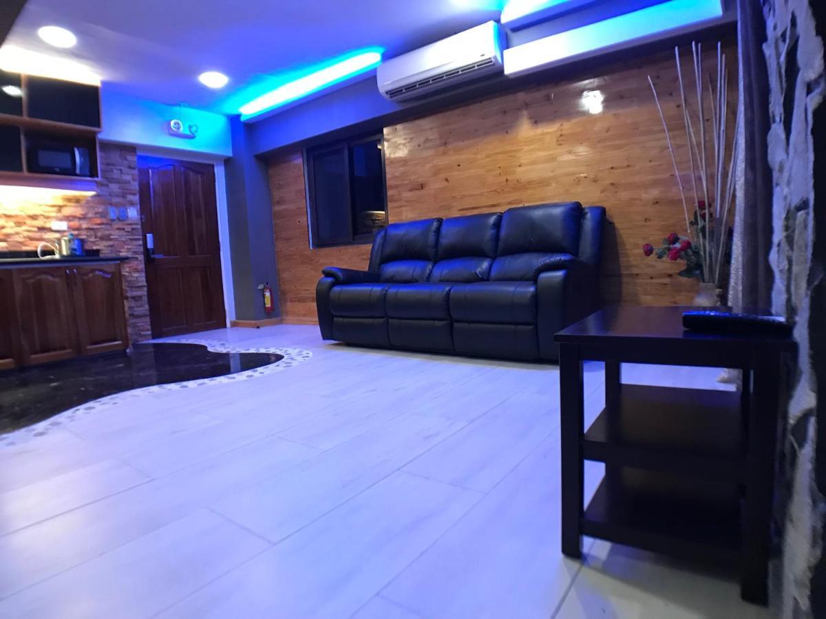 Clockworkorange Luxury Suites With Netflix Lapu-Lapu City Exterior foto