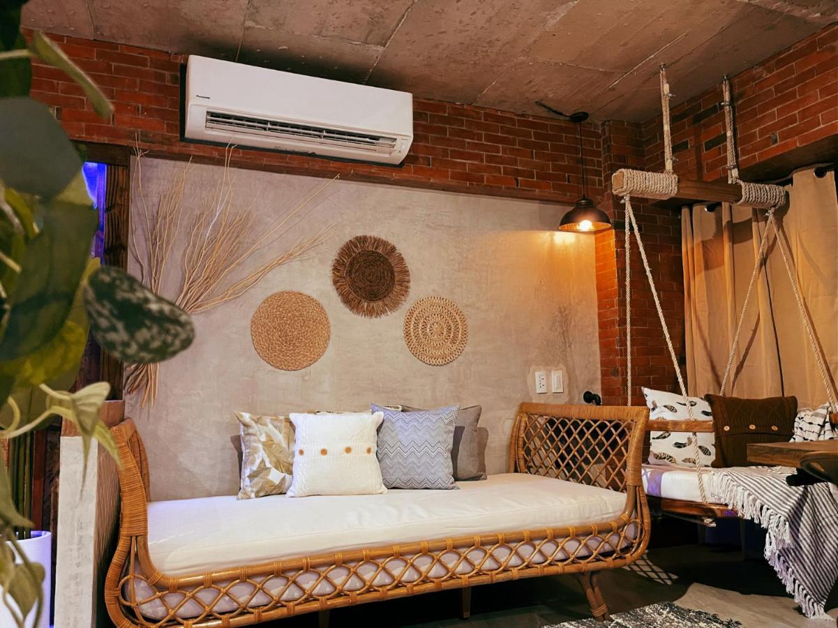 Clockworkorange Luxury Suites With Netflix Lapu-Lapu City Exterior foto