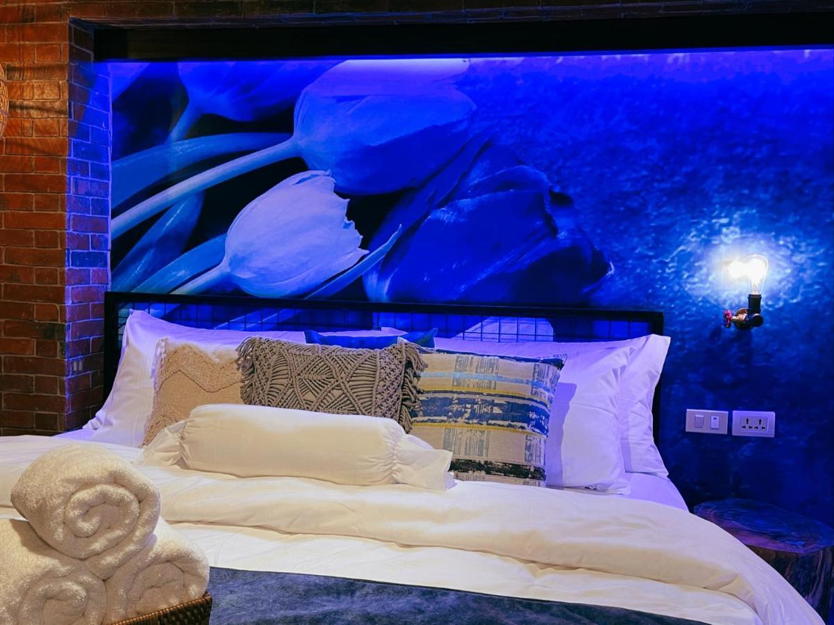 Clockworkorange Luxury Suites With Netflix Lapu-Lapu City Exterior foto
